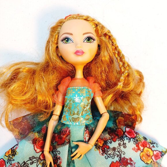 Ever After High Legacy Day Ashlynn Ella Doll-missing accessories - Picture 5 of 8